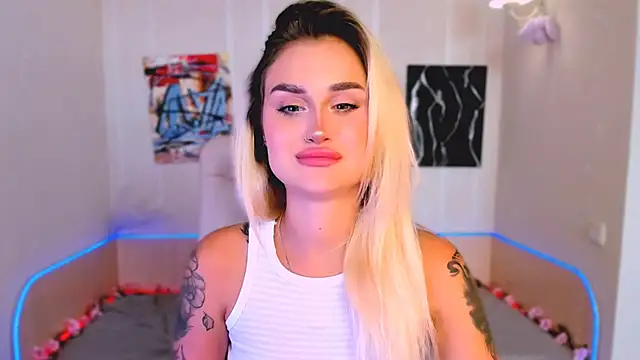  Ravenaa online show from October 3, 1:27 pm