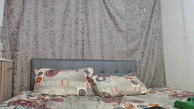 Soe Lara online show from February 12, 12:18 pm