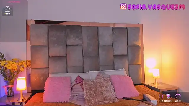 Snapshot of Sofi_Vasquez chatting on October 15, 9:28 pm Sofi Vasquez online show from October 15, 9:28 pm