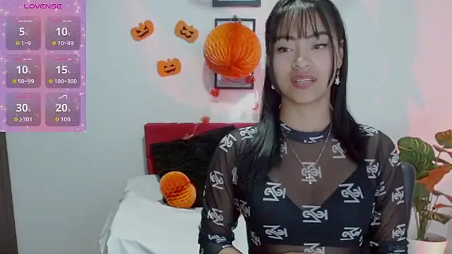 NatalyEscobar lx online show from October 22, 1:05 pm