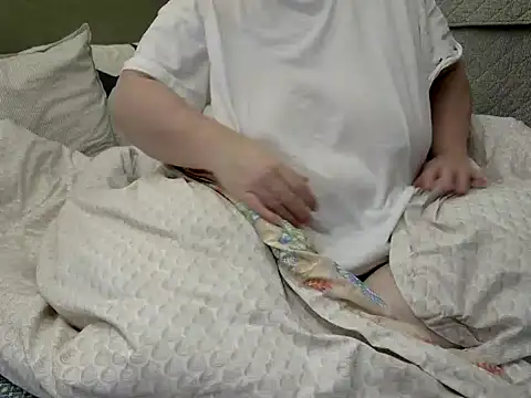 MarthaBriest online show from December 16, 4:18 am