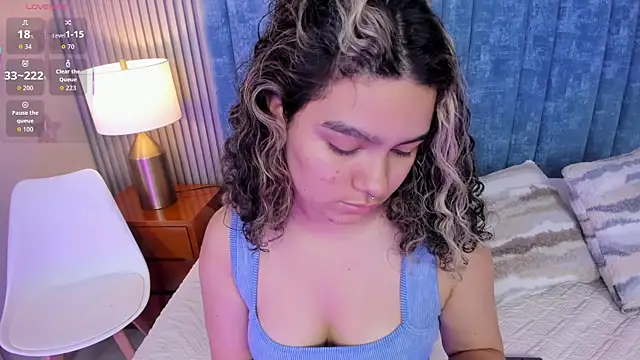 pretty sunlight  online show from March 20, 2:49 am