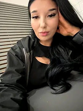 Tisha Busty online show from December 1, 2:53 pm