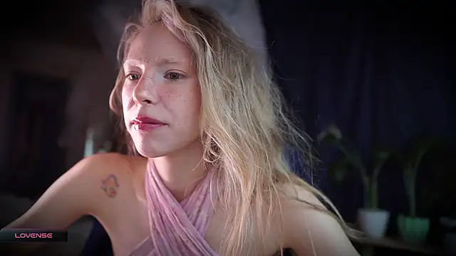  Phantom thread  online show from November 7, 9:59 am