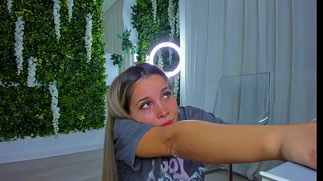 VivienCarter online show from October 24, 6:59 pm