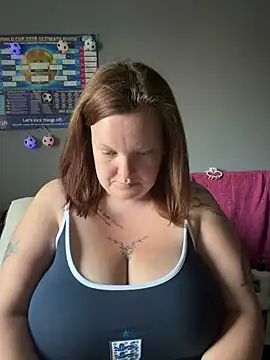 busty-bella1 online show from July 15, 7:07 pm