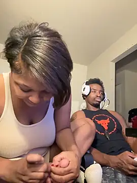 Snapshot of exotic__couple chatting on September 30, 6:19 am exotic  couple online show from September 30, 6:19 am