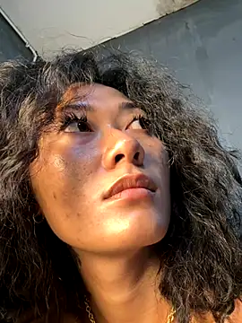 thai-dreamgirl online show from September 13, 11:57 pm