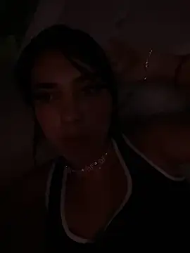 Snapshot of IsaValencia chatting on November 1, 3:43 am IsaValencia online show from November 1, 3:43 am