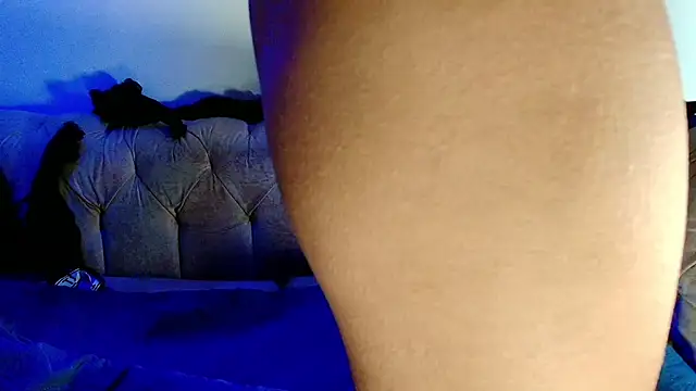 kira mz online show from October 19, 12:07 pm