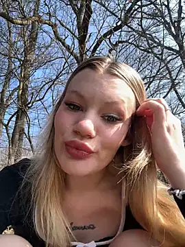 justmilaa online show from March 5, 10:55 am