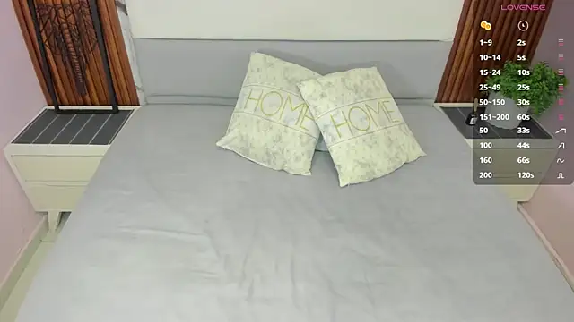 Snapshot of ALICESTARKK chatting on September 12, 2:24 pm ALICESTARKK online show from September 12, 2:24 pm