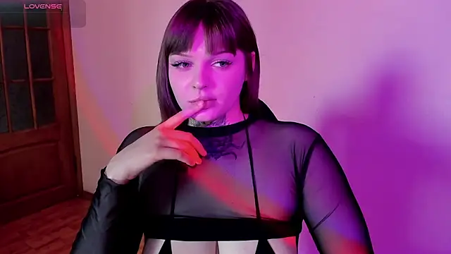 SherriMartinez online show from April 16, 6:57 am