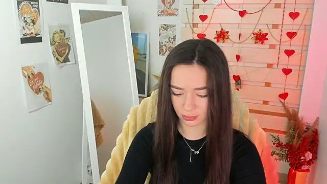 Bella XO online show from April 5, 6:01 am