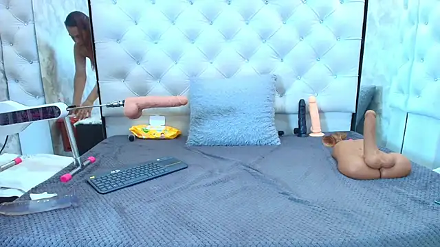 VALENTINA3x online show from March 14, 5:52 am