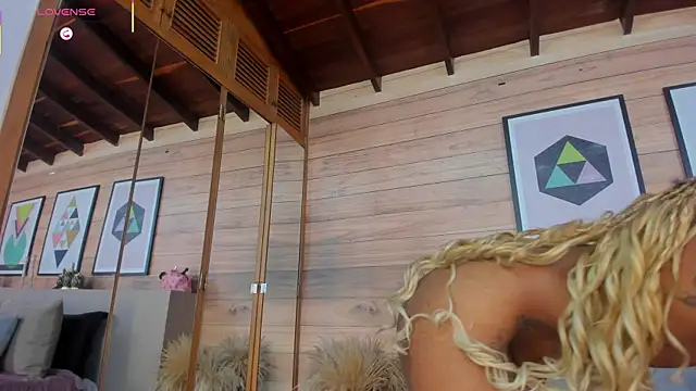 AriaFoster online show from February 21, 6:36 am