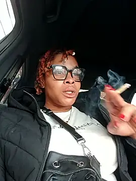 hoesinthishouse78 online show from November 22, 8:44 pm