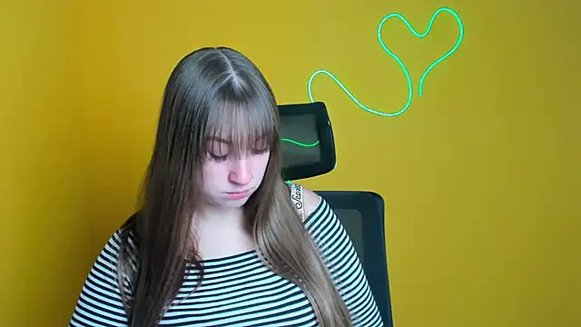 Snapshot of Evelina_GG chatting on October 20, 6:05 am Evelina GG online show from October 20, 6:05 am