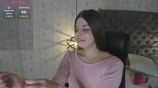 LanaJones  online show from July 4, 1:40 pm