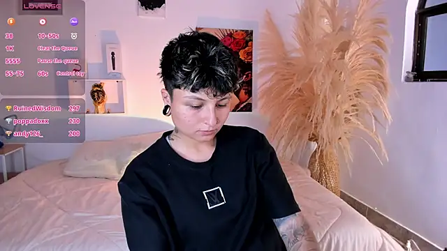 ZuryRamirez  online show from July 17, 9:07 pm