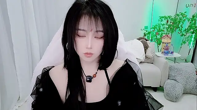 Vaness-a online show from February 17, 1:10 pm