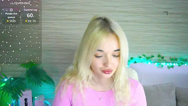 Ashley S online show from November 3, 11:31 pm