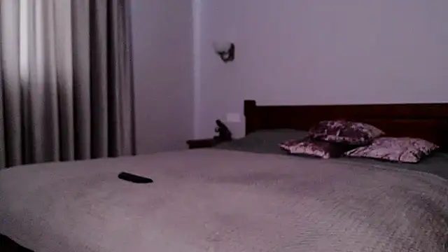 BLUEBLUE SKY online show from February 4, 1:03 pm