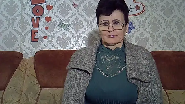 PaulaGolden online show from January 13, 6:45 pm