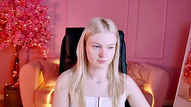 GraceGlamour online show from November 3, 5:22 am