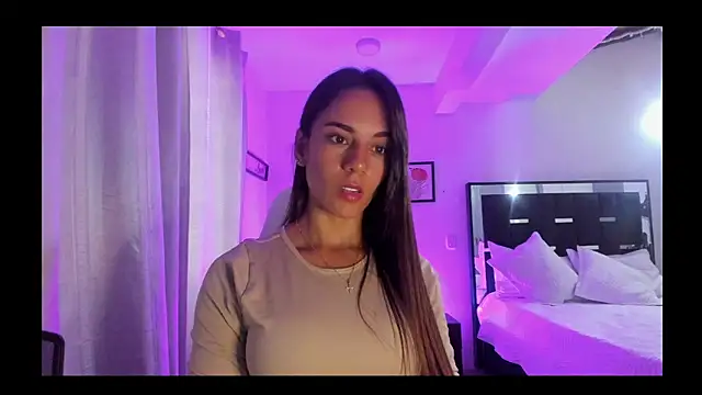 Sara lopez 28 online show from April 15, 2:06 pm