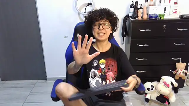 thomascooper7 online show from September 12, 8:05 pm