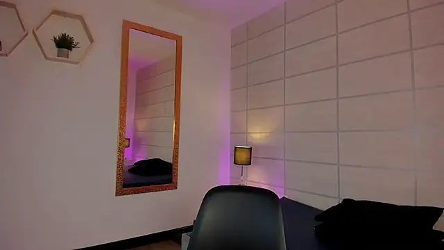 Christine Laam online show from March 23, 12:22 pm