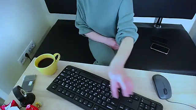 LaimaV  online show from November 7, 9:37 am