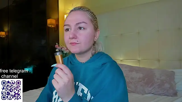 Debbie Taylor online show from December 22, 5:38 pm