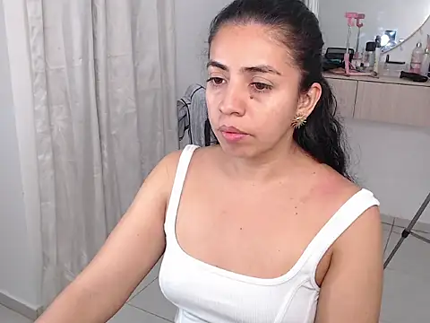 anngela01 online show from March 24, 3:45 am