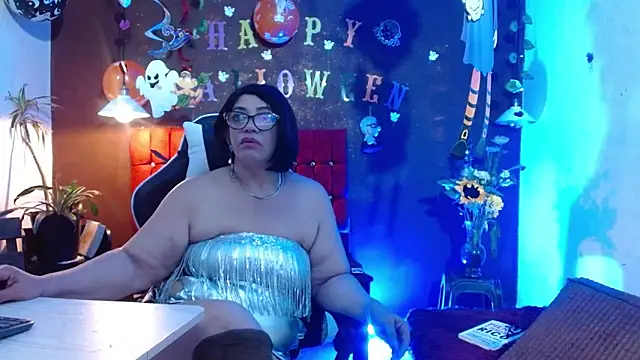 PervertedMature online show from October 25, 9:39 am