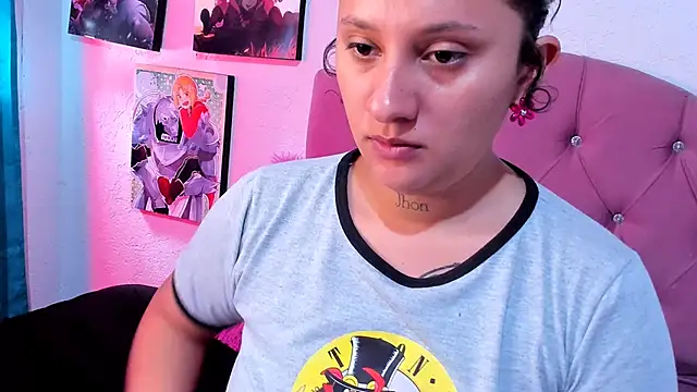 Mila nixon02 online show from December 2, 5:15 pm