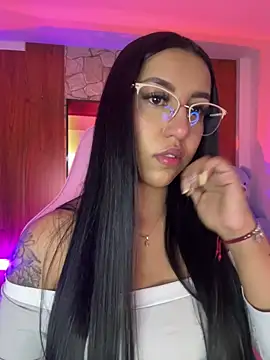 Tamara Roberts1 online show from March 1, 3:17 am