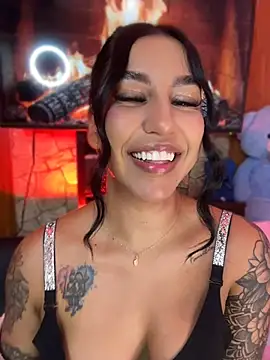 Tamara Roberts1 online show from July 24, 3:04 am