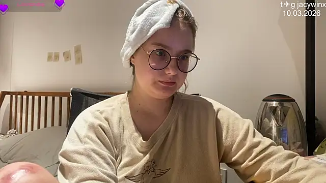 JacyWinslat online show from March 10, 5:39 pm