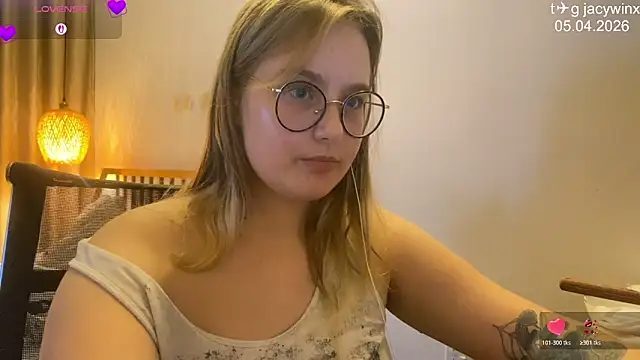 JacyWinslat online show from April 5, 4:17 pm