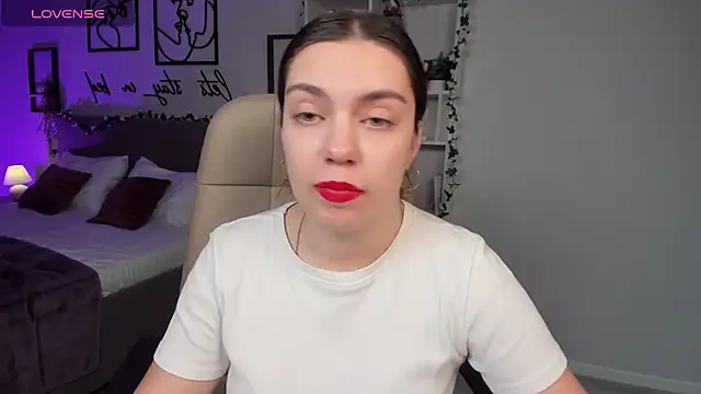 DaniellaLovely online show from October 23, 12:00 pm