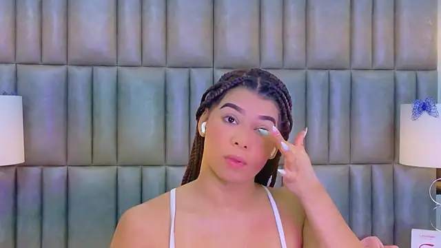 TiaraRosse online show from February 13, 4:03 am