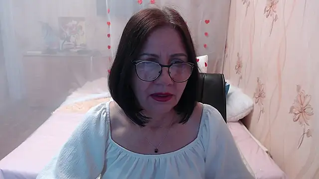 OlgaHottie online show from December 4, 11:38 pm