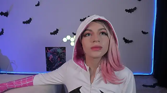 cyberzoe online show from October 15, 2:30 pm