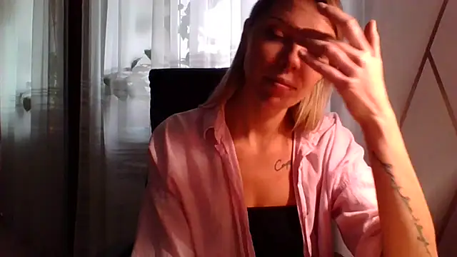 VelvetLove287 online show from December 19, 8:28 am