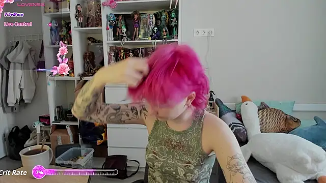 School Love online show from February 22, 7:09 am