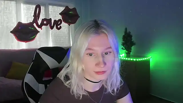 EnigmaSee online show from March 14, 9:43 am