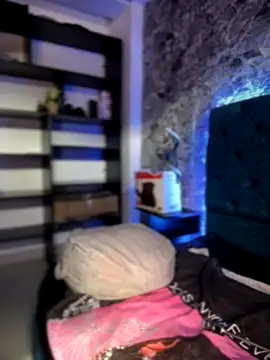 Melany Williams online show from November 18, 1:34 pm