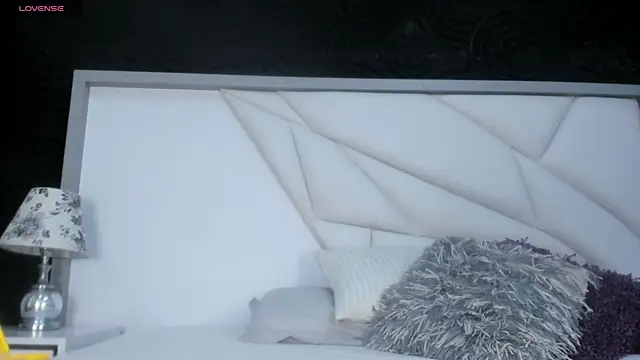 AbigailWilliams  online show from November 21, 11:34 am